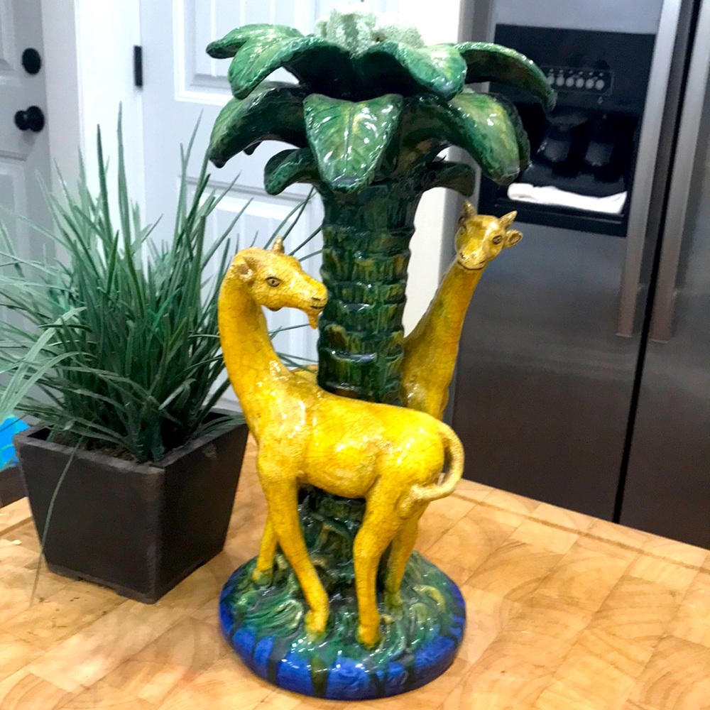 TROPICAL TREE W CAMELS ON DARK BLU BASE. Candle holder or silk palm tree leaf.🎄